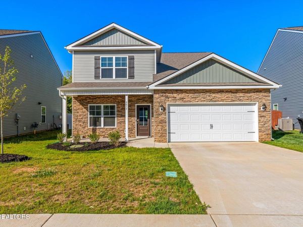 2617 Red Barn Rd, Knoxville, TN 37931
