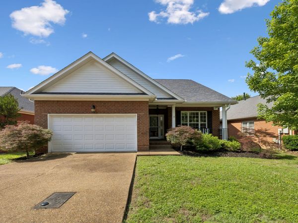 6127 Brentwood Chase Dr, Brentwood, TN 37027