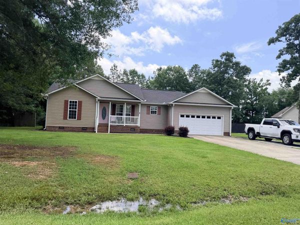 5735 3rd Street, Hokes Bluff, AL 35903