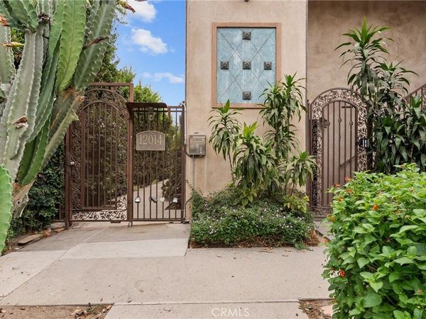 12014 Kling Street, Unit 23, Valley Village, CA 91607