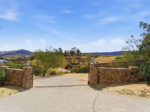 33737 Steele, Agua Dulce, CA 91390
