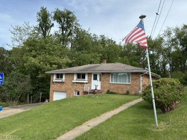 216 Lane Street , Weirton, WV 26062