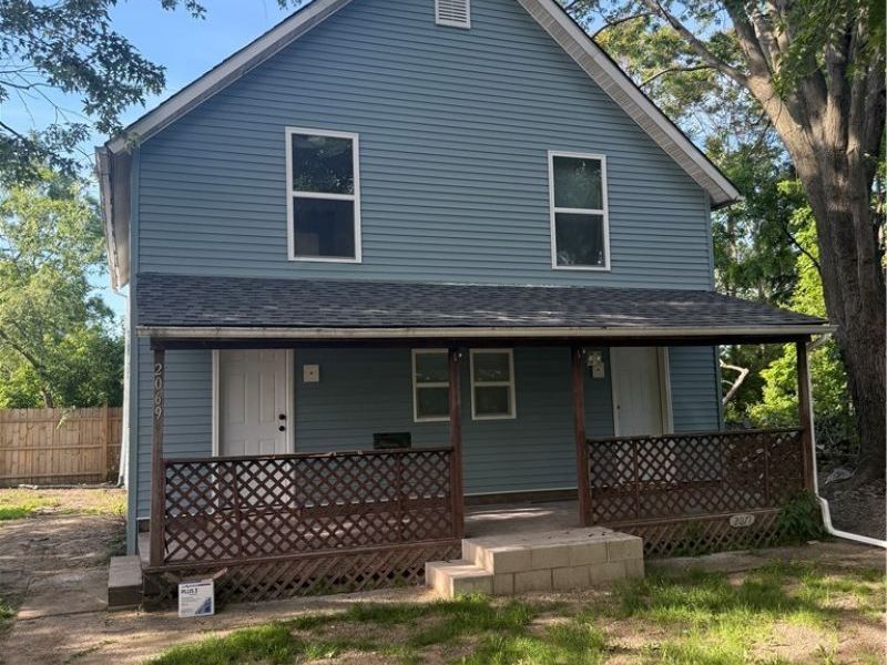 2069 E 29th Street, Lorain, OH 44055 Photo 2