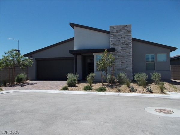 9751 Evergreen Pine Street , Las Vegas, NV 89166
