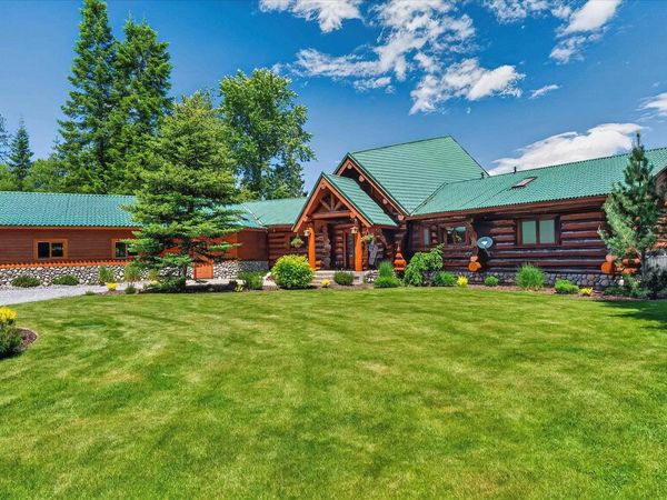 1112 Stanley Dr, Newport, WA 99156