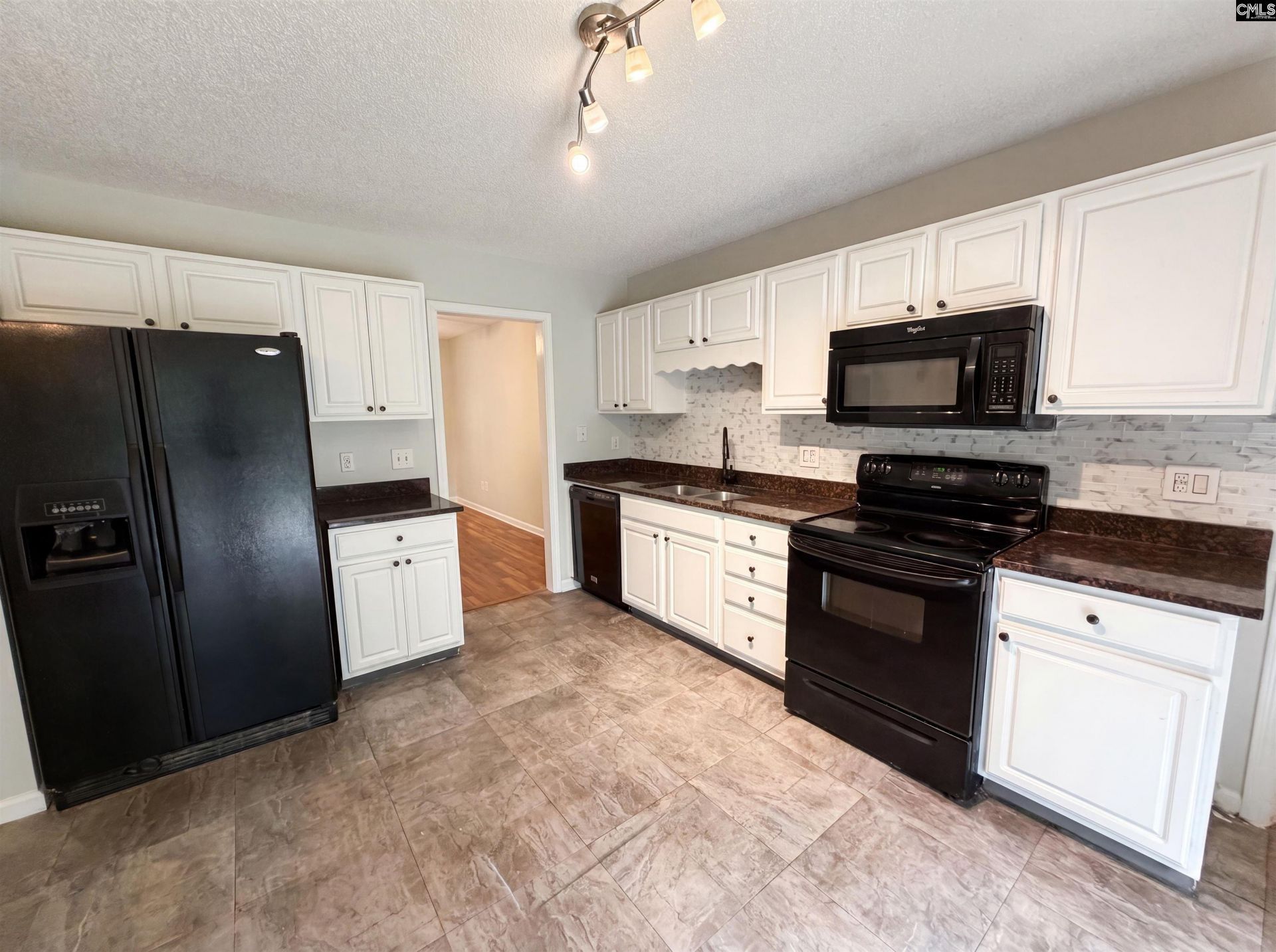 149 Smallwood Drive Photo 10