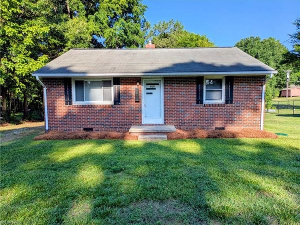 605 Oakhurst Street , Kernersville, NC 27284