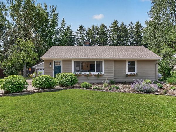 2094 Richard Avenue, White Bear Lake, MN 55110