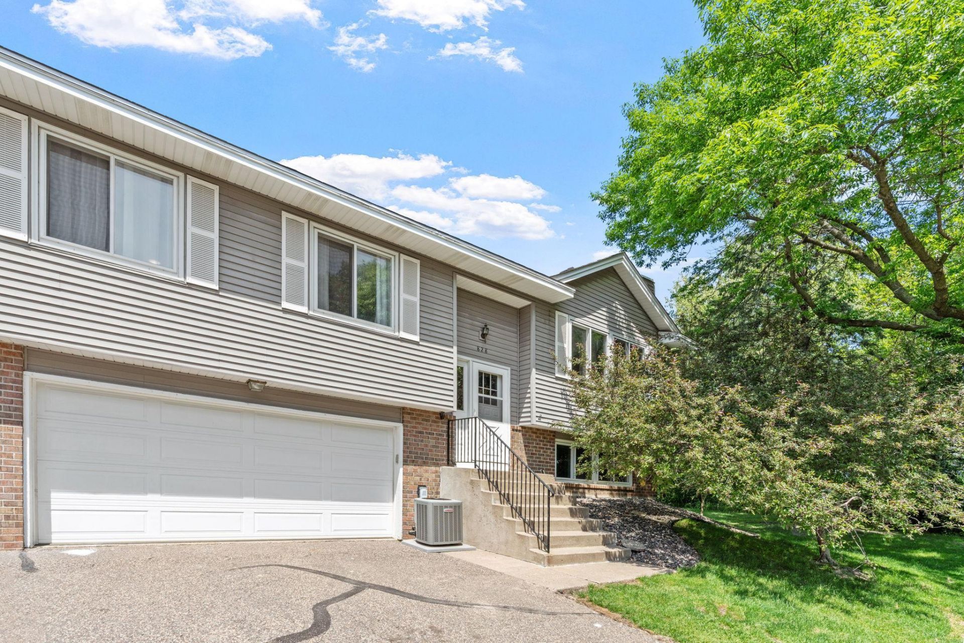 828 Sherwood Road , Shoreview, MN 55126
