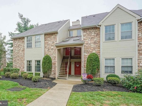 194 TAVISTOCK, CHERRY HILL, NJ 08034