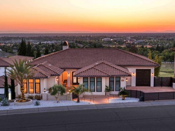 535 Serpa Way, Folsom, CA 95630