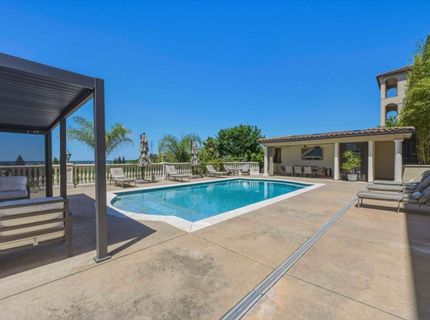 535 Serpa Way, Folsom, CA 95630 Photo