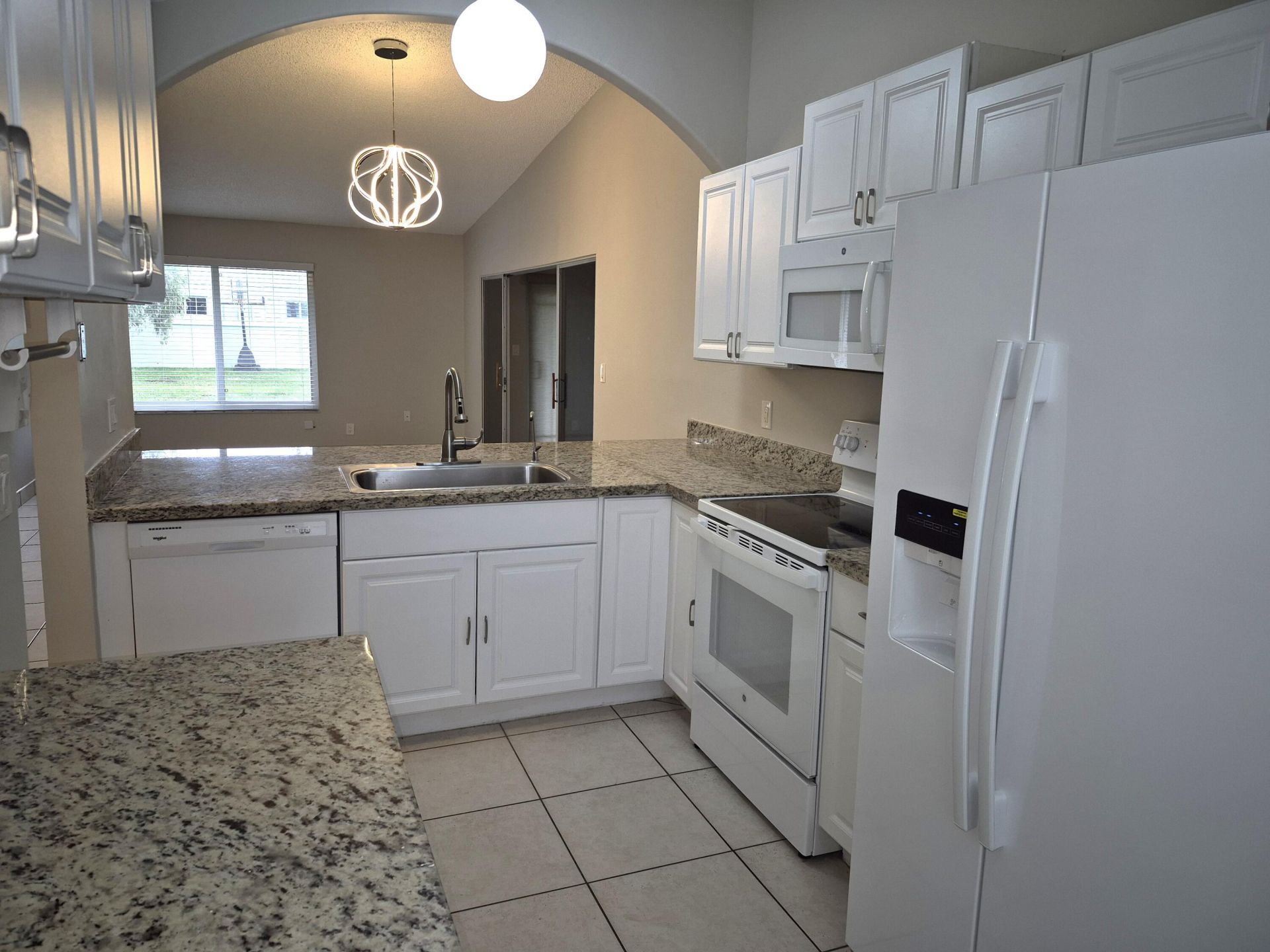 5510 S Lakewood Cir Circle S, Unit C, Margate, FL 33063 Photo