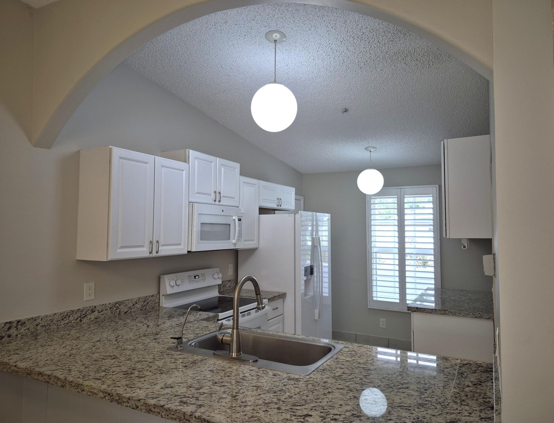 5510 S Lakewood Cir Circle S, Unit C, Margate, FL 33063 Photo