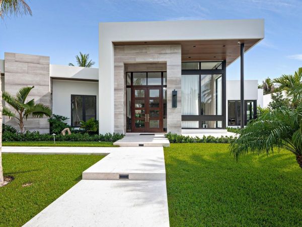 135 Churchill Road, West Palm Beach, FL 33405