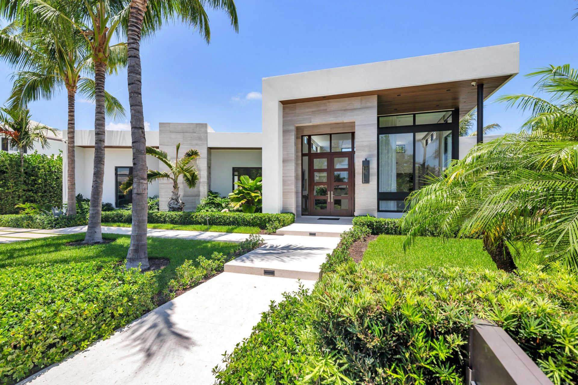 135 Churchill Road, West Palm Beach, FL 33405 Photo