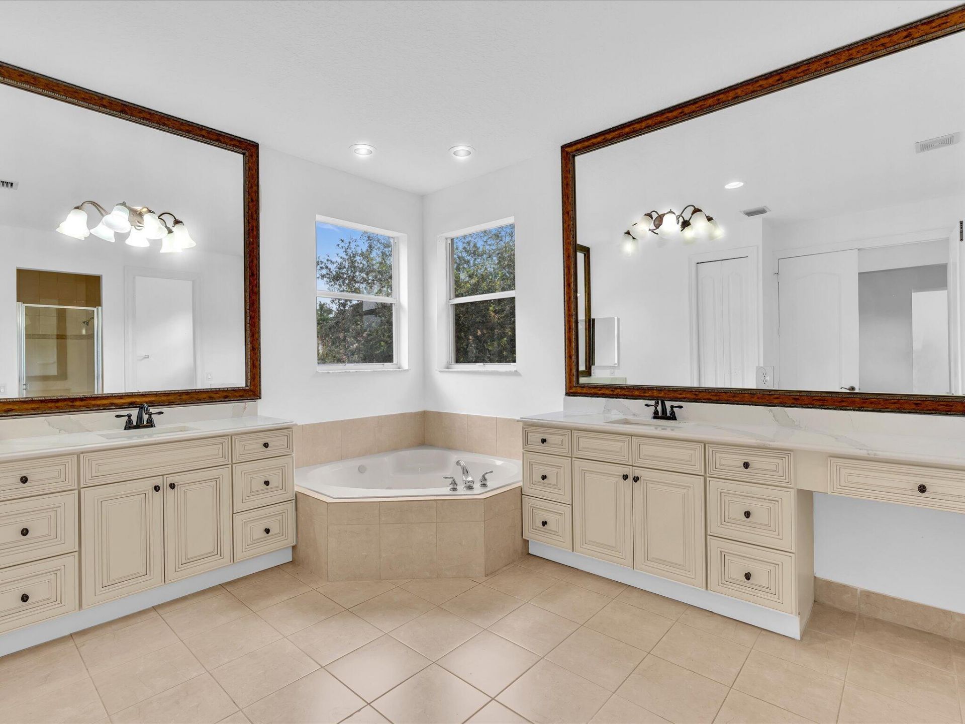 9286 Nugent Trail, West Palm Beach, FL 33411 Photo