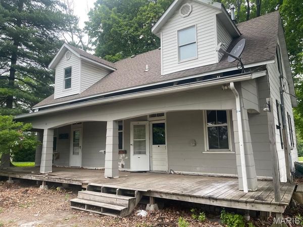 704 Eiler Road, Belleville, IL 62223