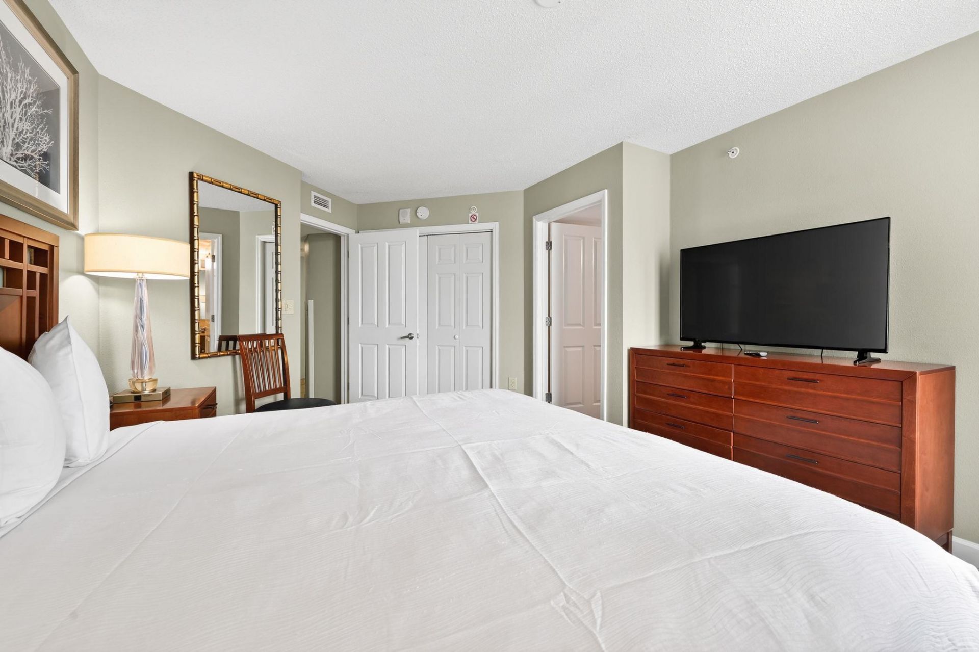 5200 N Ocean Blvd.  Photo 21