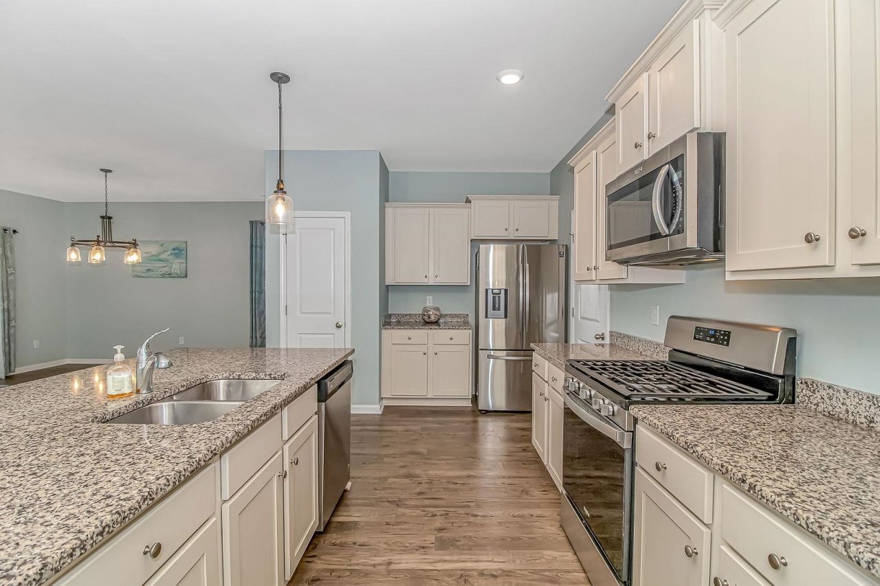 228 Pin Oak Dr. Photo 12