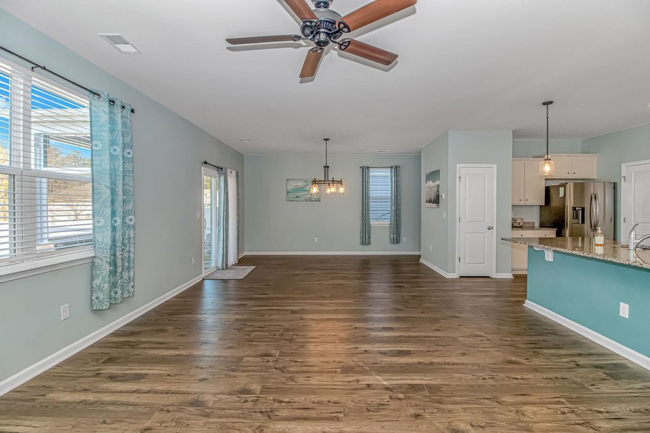 228 Pin Oak Dr. Photo 17