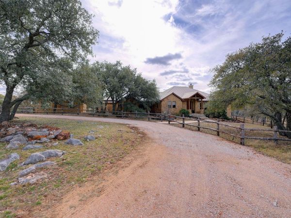 2551 Wolf Creek Ranch RD , Burnet, TX 78611