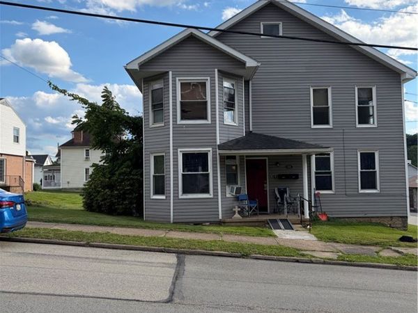 702 Vine, West Newton, PA 15089