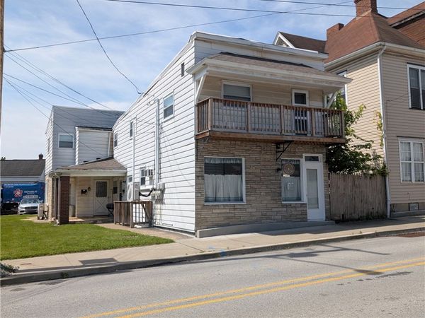 207 Depot St , Youngwood, PA 15697