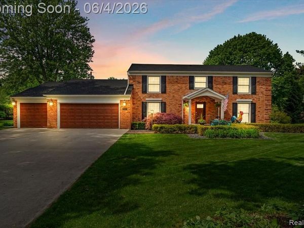 931 S Shady Hollow Circle , Bloomfield Hills, MI 48304