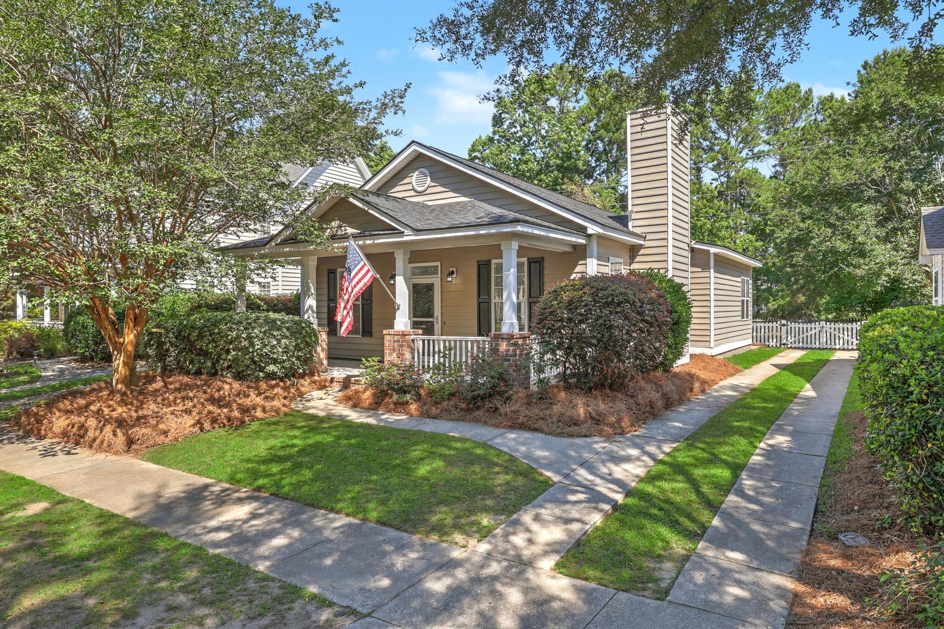 1229 Laurel Park Trail Photo 1