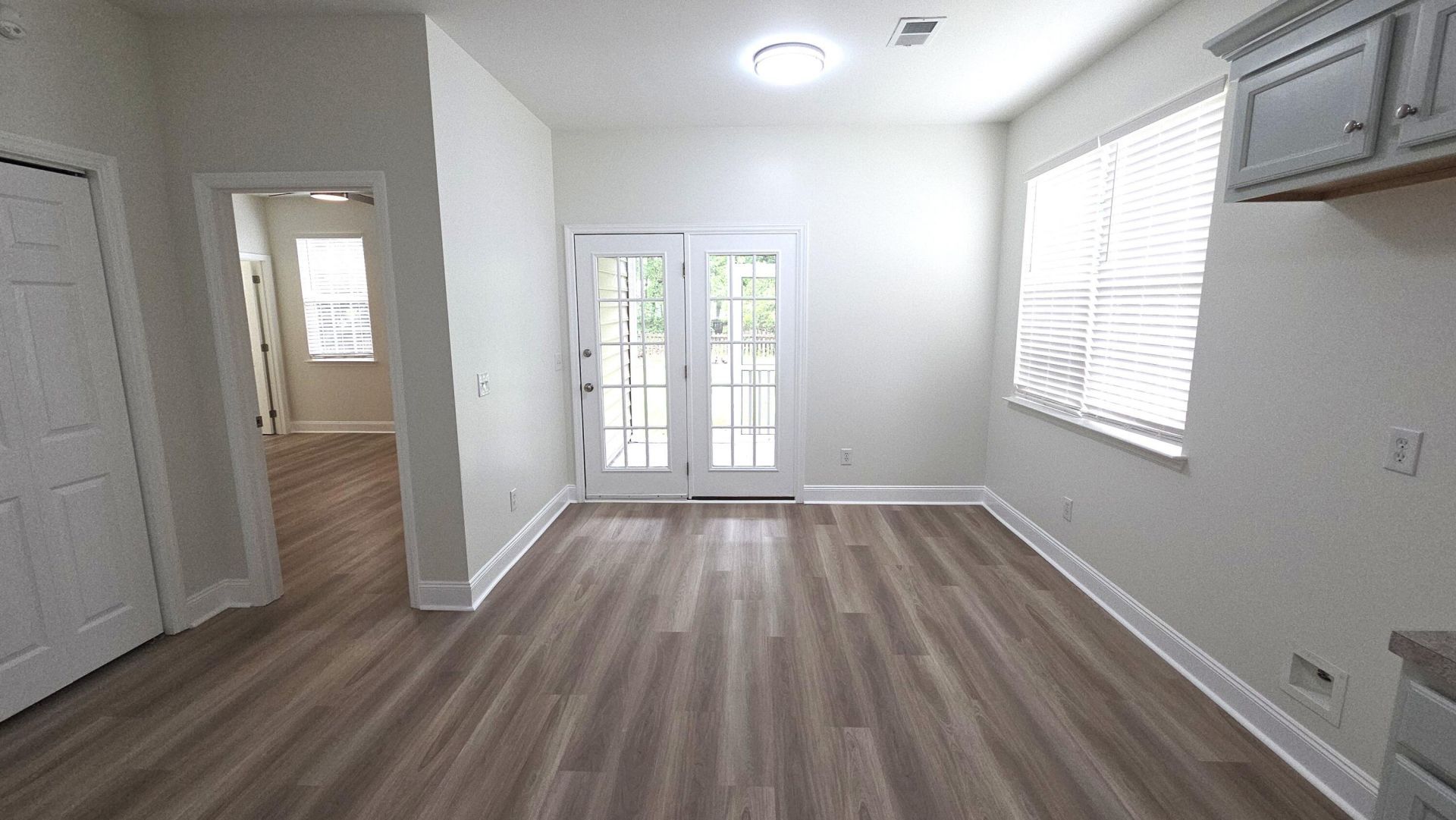1229 Laurel Park Trail Photo 10