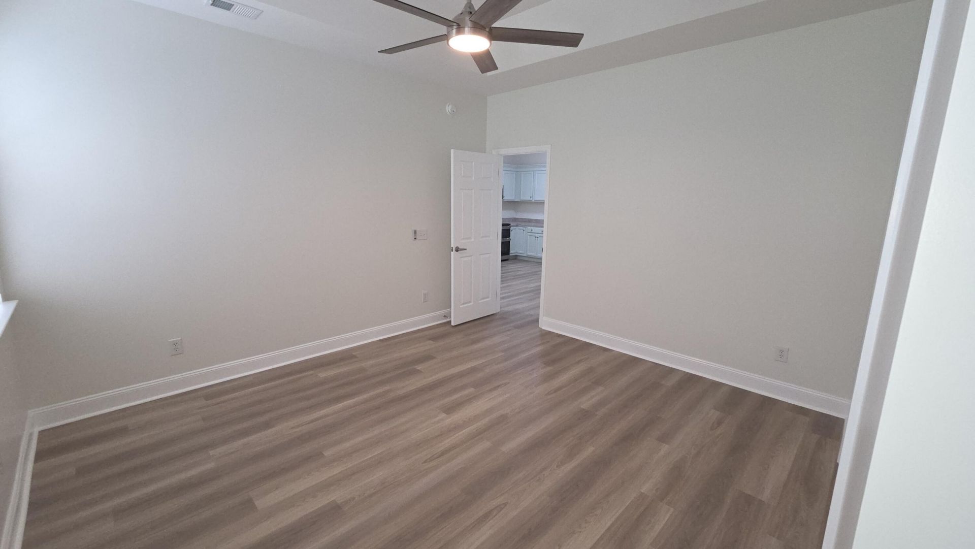 1229 Laurel Park Trail Photo 12