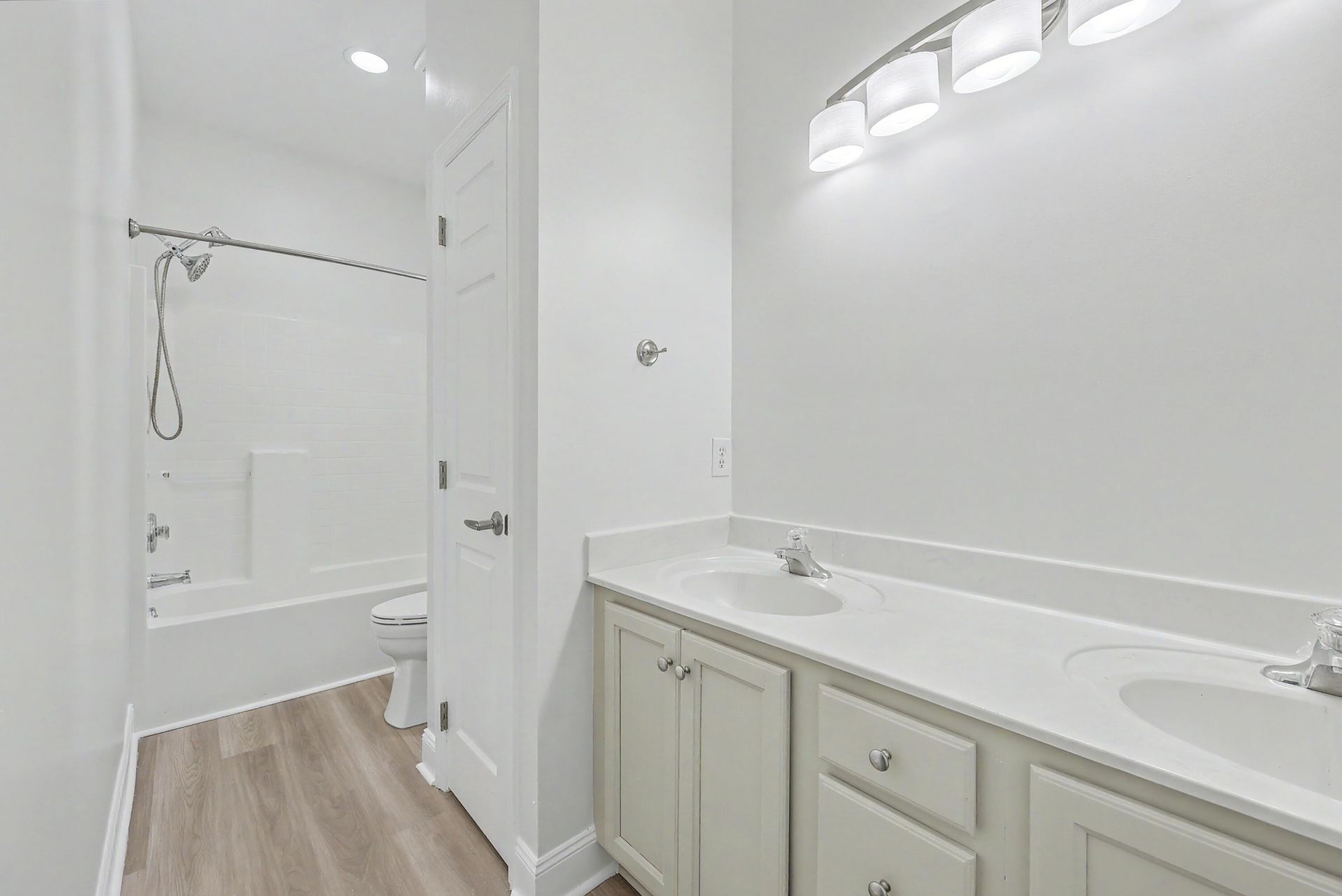 1229 Laurel Park Trail Photo 13