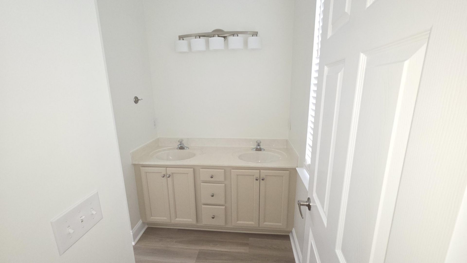 1229 Laurel Park Trail Photo 13