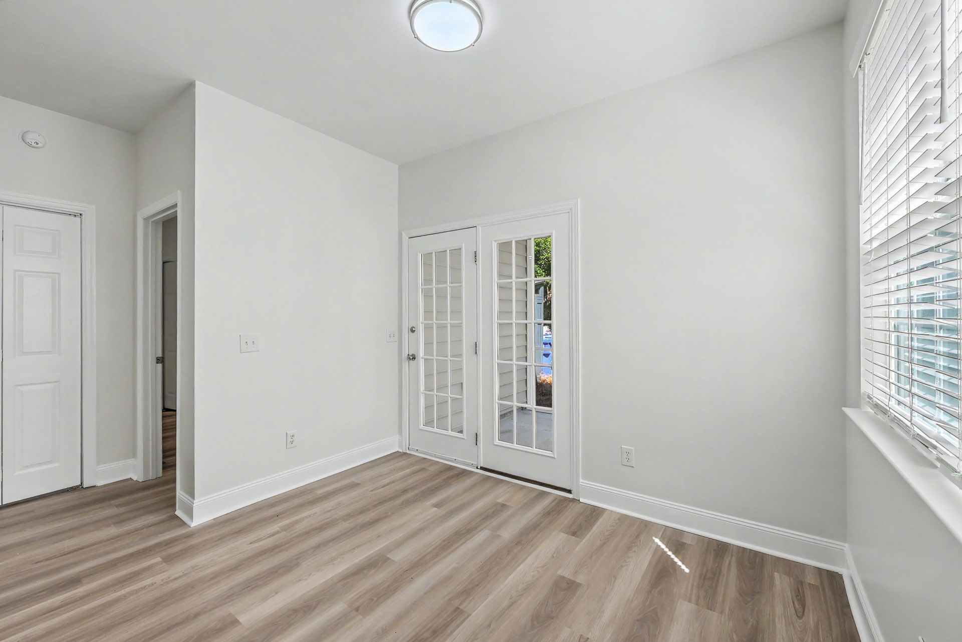 1229 Laurel Park Trail Photo 17
