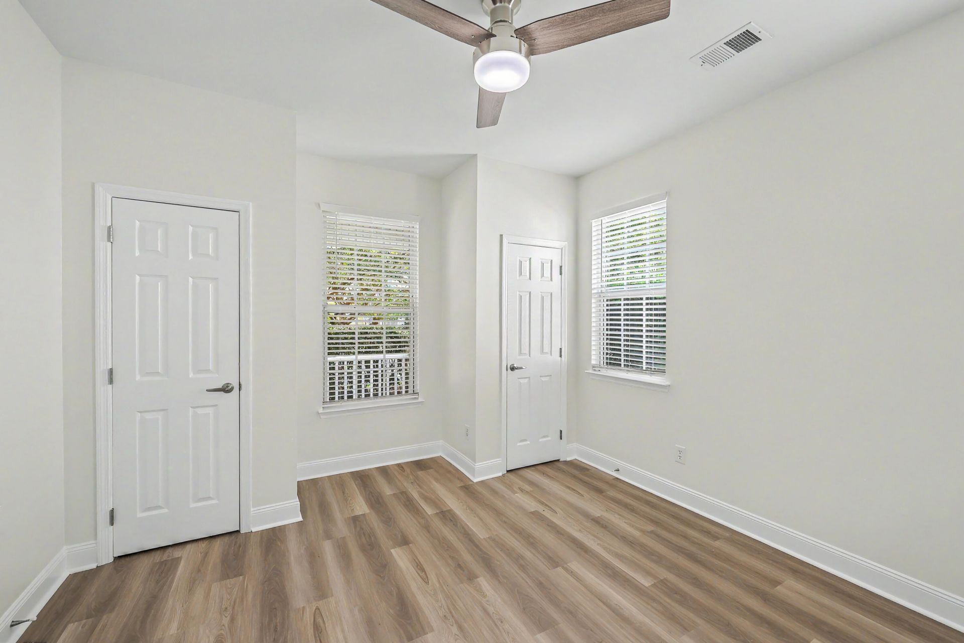 1229 Laurel Park Trail Photo 18