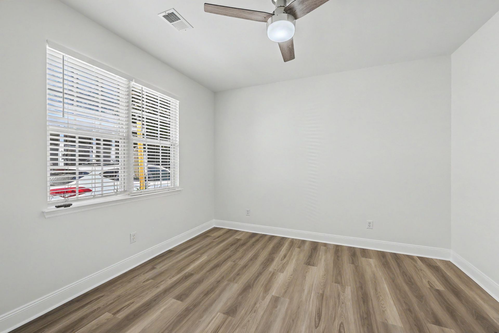 1229 Laurel Park Trail Photo 19