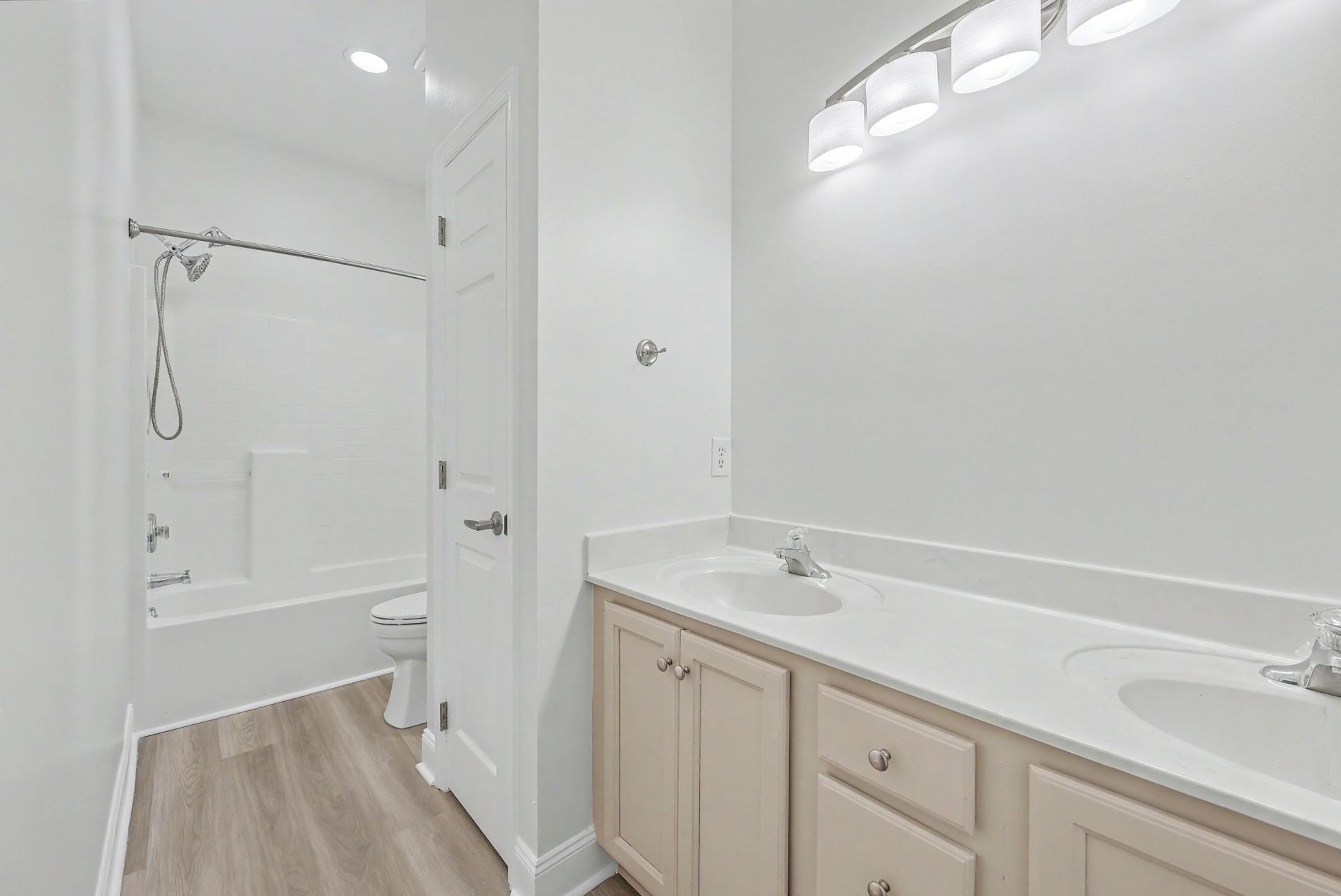 1229 Laurel Park Trail Photo 21
