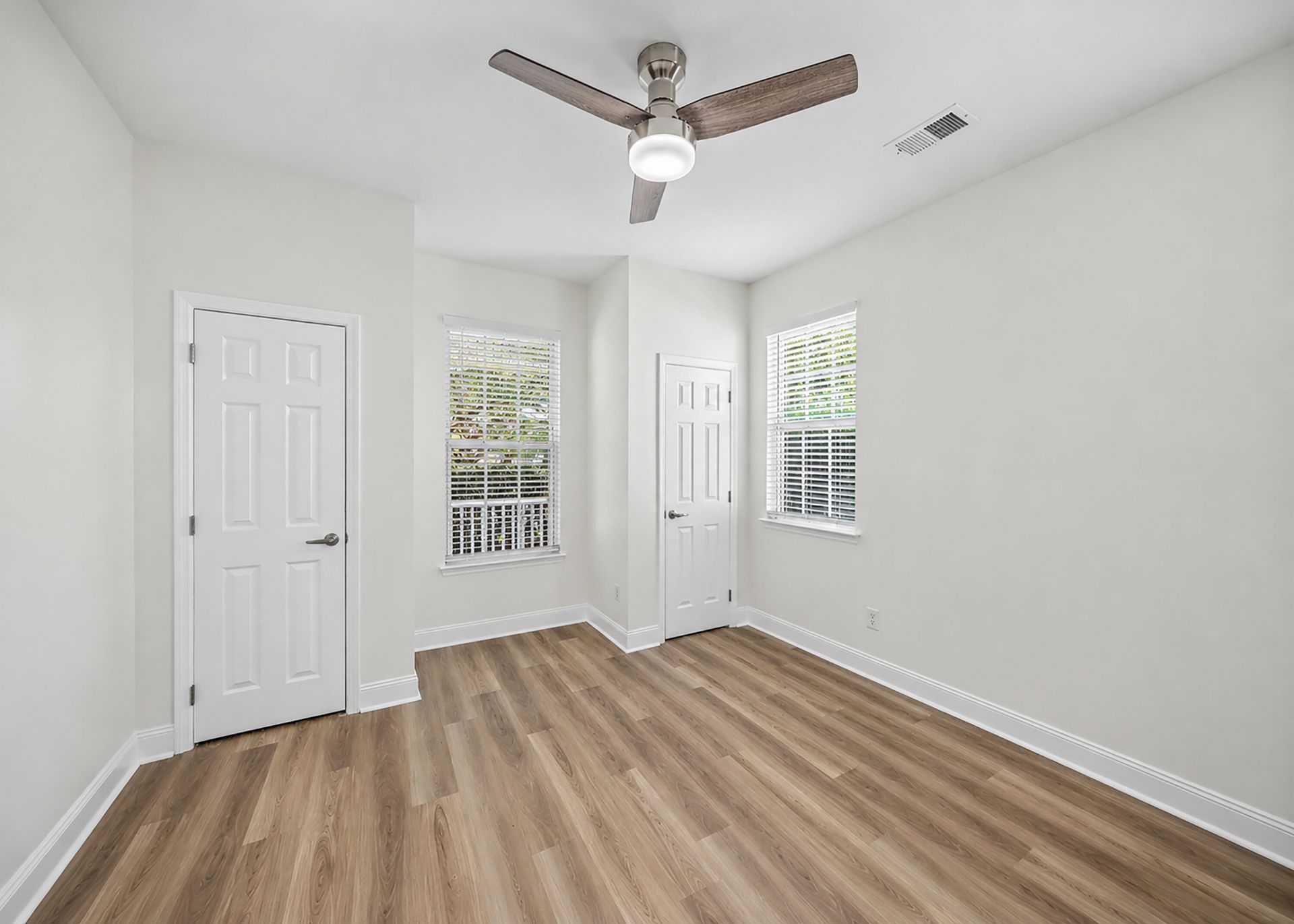 1229 Laurel Park Trail Photo 27