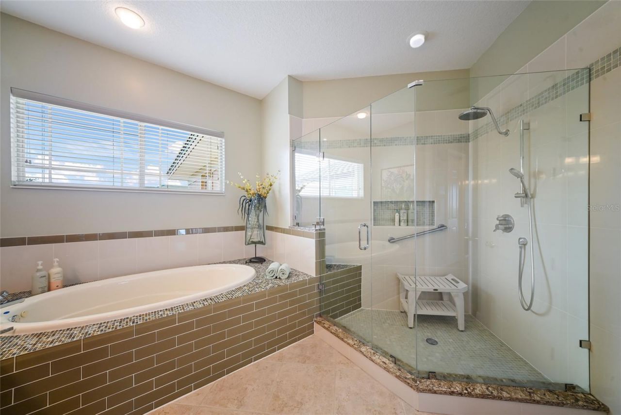 6435 Moorings Point Circle , Unit 201, Lakewood Ranch, FL 34202 Photo