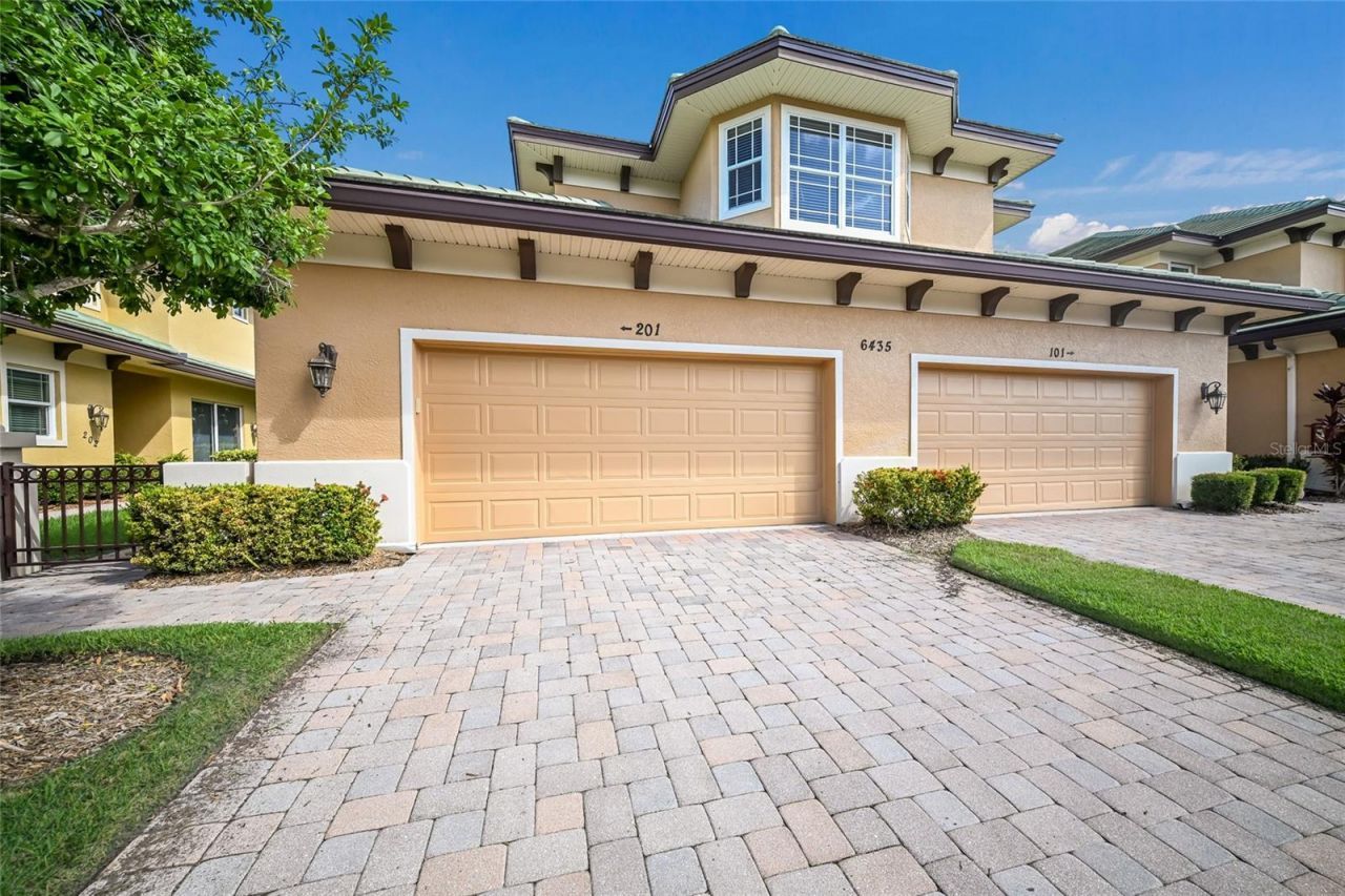 6435 Moorings Point Circle , Unit 201, Lakewood Ranch, FL 34202 Photo
