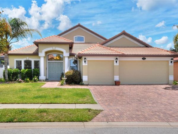 3935 SUNSET LAKE DRIVE , LAKELAND, FL 33810
