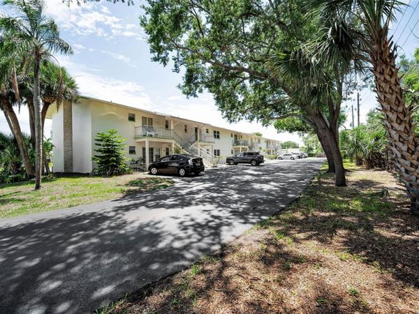 8301 BARDMOOR BOULEVARD , Unit 109, SEMINOLE, FL 33777