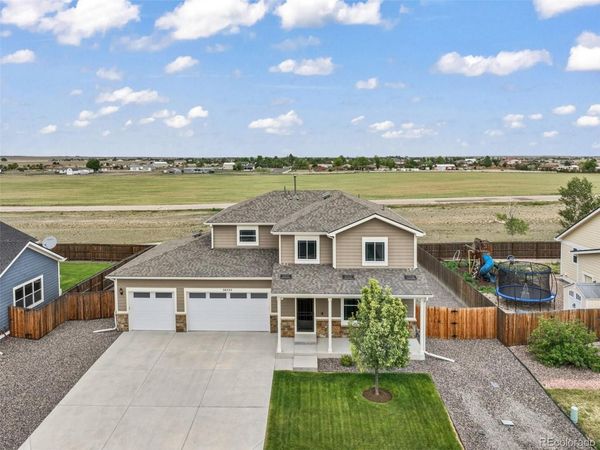 56525 E 25th Avenue, Strasburg, CO 80136