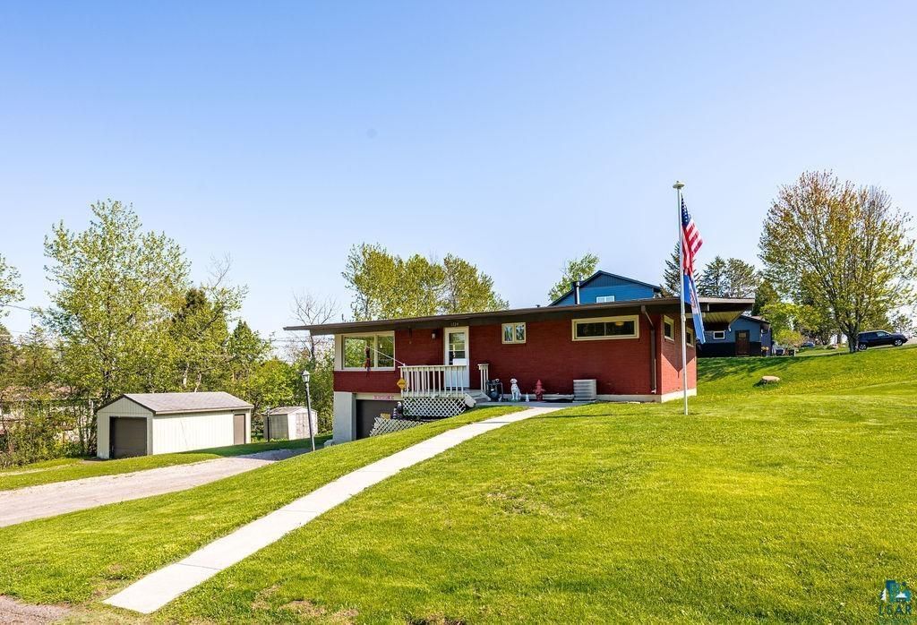1724 Fern Ave, Duluth, MN 55811 Main Photo