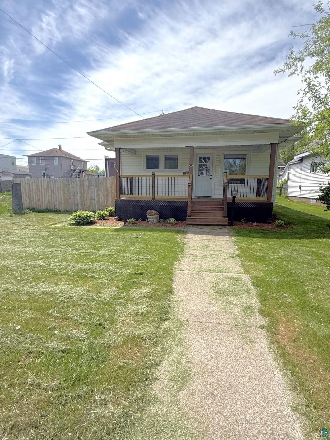 1420 Ave C, Cloquet, MN 55720 Main Photo