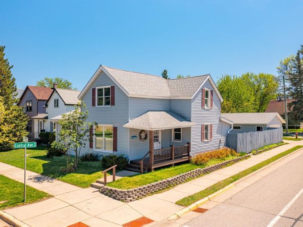 2 E Conan St, Ely, MN 55731
