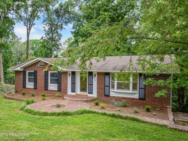 10829 Sonja Drive, Knoxville, TN 37934