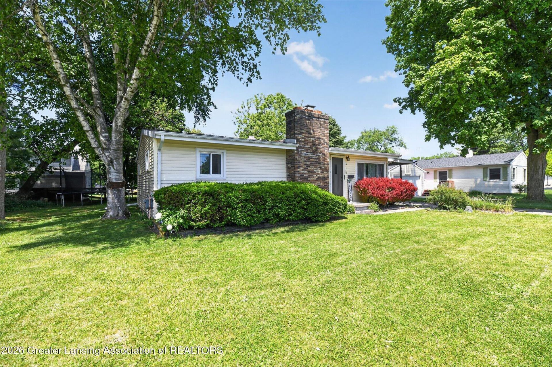 410 Schoolcraft Street, Grand Ledge, MI 48837 Main Photo