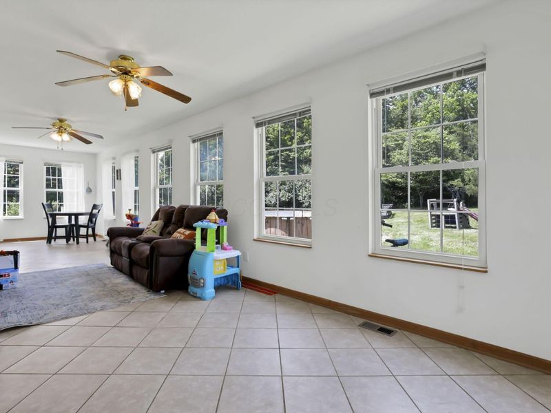 10419 Pleasant Valley Road, Mount Vernon, OH 43050 Photo 18